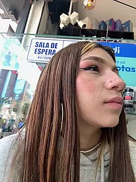 Isabella18 pink online show from 28, 7, 2026