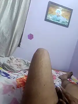 Snapshot of maddy3108 chatting on 12, 9, 2025 maddy3108 online show from 12, 9, 2025