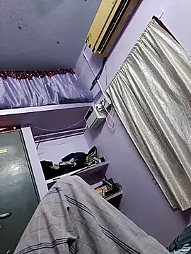 Snapshot of maddy3108 chatting on 27, 9, 2025 maddy3108 online show from 27, 9, 2025