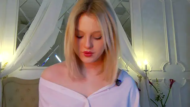 Snapshot of CaitlinSugar chatting on 6, 11, 2025 CaitlinSugar online show from 6, 11, 2025