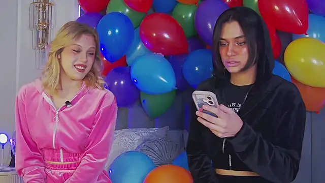 Snapshot of CaitlinSugar chatting on 22, 11, 2025 CaitlinSugar online show from 22, 11, 2025