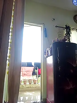 Snapshot of Sneha16 chatting on 26, 11, 2025 Sneha16 online show from 26, 11, 2025