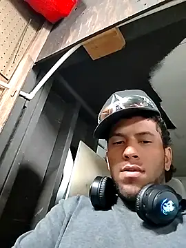 Snapshot of tukica56 chatting on 1, 11, 2025 tukica56 online show from 1, 11, 2025