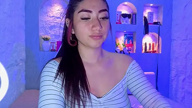 Sophia tf online show from 13, 3, 2026