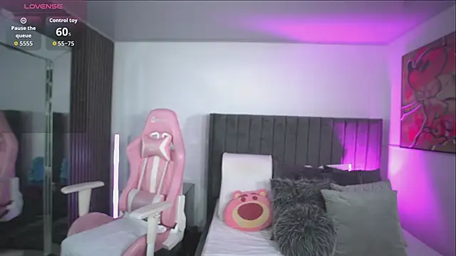 Snapshot of Evellyn_clair1 chatting on 7, 11, 2025 Evellyn clair1 online show from 7, 11, 2025