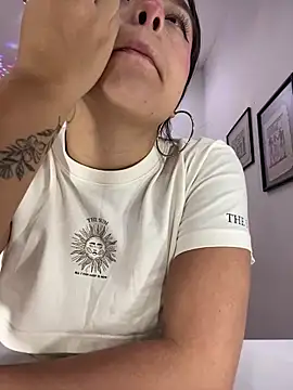 EmilyHarperr online show from 17, 10, 2025