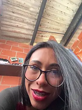 Snapshot of Emma__cumlovee chatting on 11, 10, 2025 Emma cumlovee online show from 11, 10, 2025