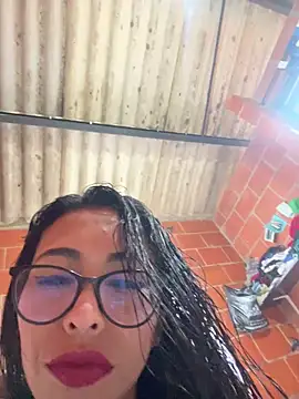 Snapshot of Emma__cumlovee chatting on 20, 11, 2025 Emma cumlovee online show from 20, 11, 2025