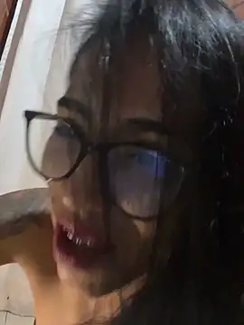 Snapshot of Emma__cumlovee chatting on 1, 3, 2026 Emma cumlovee online show from 1, 3, 2026