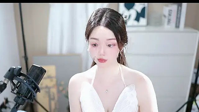 abbyli12 online show from 25, 10, 2025