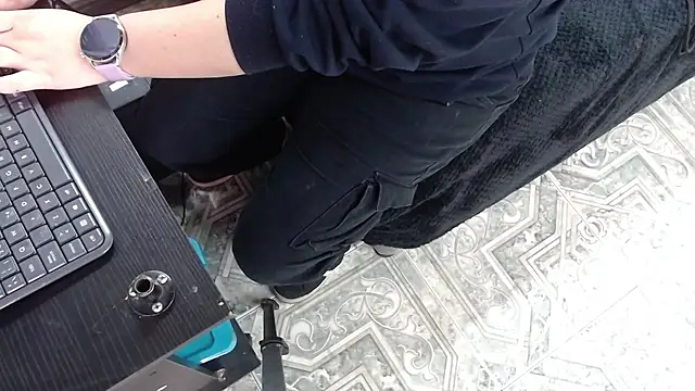 poison doll2 online show from 10, 2, 2026