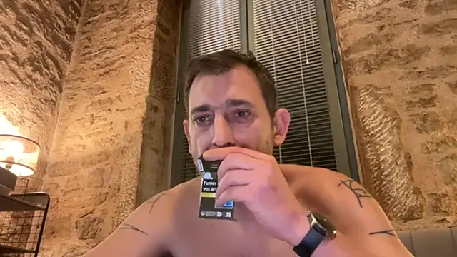 Snapshot of tamtamat46 chatting on 6, 11, 2025 tamtamat46 online show from 6, 11, 2025