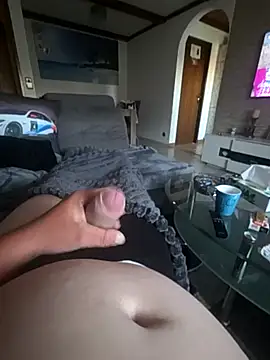 bigdicksklave online show from 18, 5, 2026