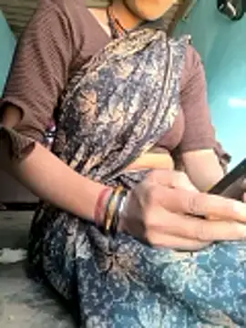 Snapshot of CUTGIRL76 chatting on 18, 12, 2025 CUTGIRL76 online show from 18, 12, 2025