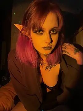 n1ghtcloud online show from 22, 10, 2025