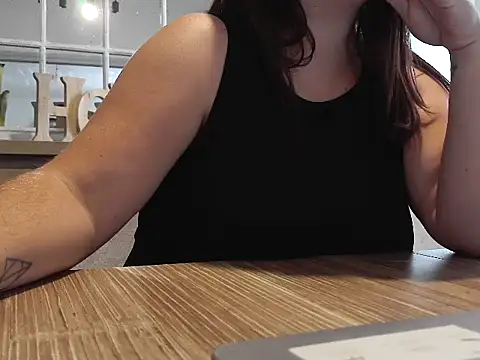 Snapshot of Aambre95Esexy chatting on 15, 9, 2025 Aambre95Esexy online show from 15, 9, 2025