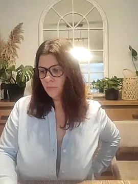 Snapshot of Aambre95Esexy chatting on 17, 10, 2025 Aambre95Esexy online show from 17, 10, 2025