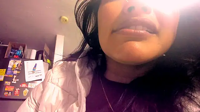 scarletr red online show from 26, 9, 2025