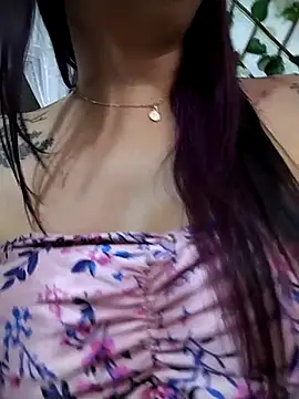 Snapshot of sexxx_mia chatting on 6, 10, 2025 sexxx mia online show from 6, 10, 2025