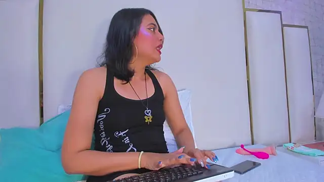 Snapshot of thalia888_ chatting on 13, 10, 2025 thalia888 online show from 13, 10, 2025