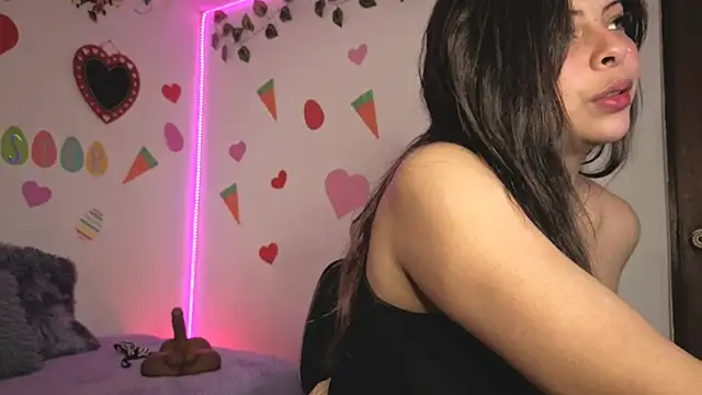 MiaCollinssx online show from 6, 4, 2026