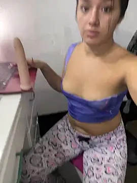 Luciaparker03 online show from 23, 2, 2026