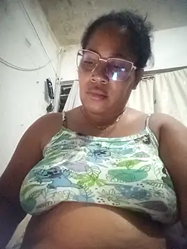 Snapshot of Big_ass_submissive chatting on 22, 10, 2025 Big ass submissive online show from 22, 10, 2025