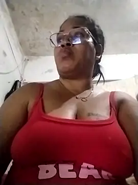 Snapshot of Big_ass_submissive chatting on 29, 10, 2025 Big ass submissive online show from 29, 10, 2025