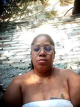 Big ass submissive online show from 15, 2, 2026