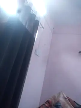 Snapshot of Monika_thakurr chatting on 1, 12, 2025 Monika thakurr online show from 1, 12, 2025