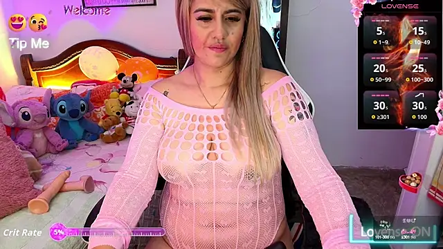 Snapshot of aamanda_Queen_ chatting on 23, 9, 2025 aamanda Queen online show from 23, 9, 2025