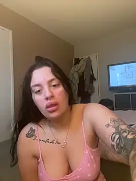 Snapshot of Victoriasteel chatting on 7, 10, 2025 Victoriasteel online show from 7, 10, 2025