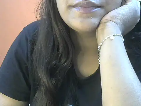 Snapshot of Queenxxx98 chatting on 28, 11, 2025 Queenxxx98 online show from 28, 11, 2025