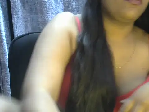 Snapshot of Queenxxx98 chatting on 16, 12, 2025 Queenxxx98 online show from 16, 12, 2025