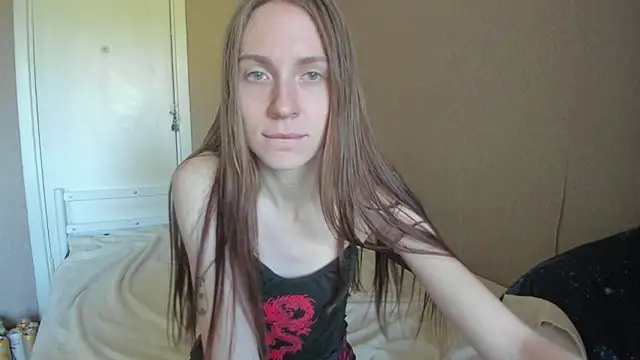 Snapshot of Kelly_Gerzikaa chatting on 1, 10, 2025 Kelly Gerzikaa online show from 1, 10, 2025