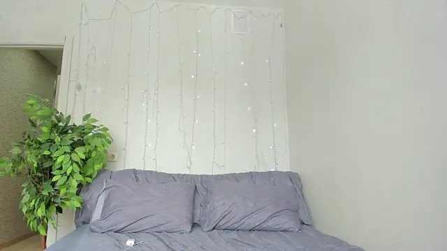 Kelly Gerzikaa online show from 22, 3, 2026