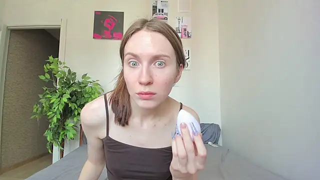 Kelly Gerzikaa online show from 14, 4, 2026