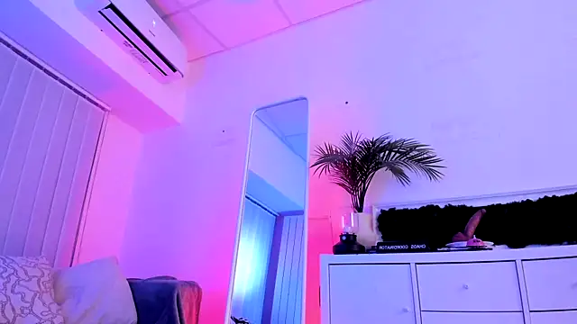 Mary Lori online show from 5, 12, 2025