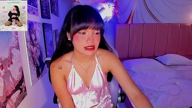 Snapshot of BellaGreen_ chatting on 12, 10, 2025 BellaGreen online show from 12, 10, 2025