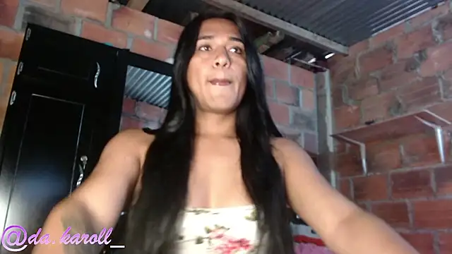 Snapshot of _Diviine_karoll_ chatting on 13, 9, 2025  Diviine karoll  online show from 13, 9, 2025