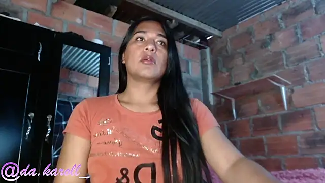 Snapshot of _Diviine_karoll_ chatting on 15, 9, 2025  Diviine karoll  online show from 15, 9, 2025