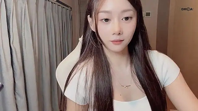 Makinghappymyself  online show from 1, 12, 2025