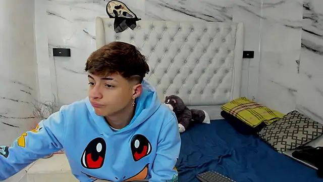 Ari and Storm online show from 11, 1, 2026