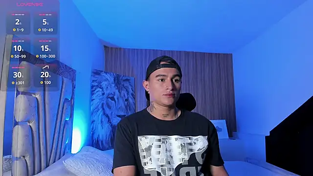 LiamDeep online show from 10, 10, 2025