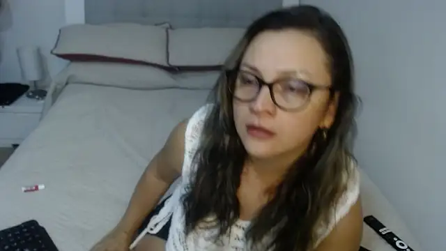 sophie lopez1 online show from 30, 6, 2026