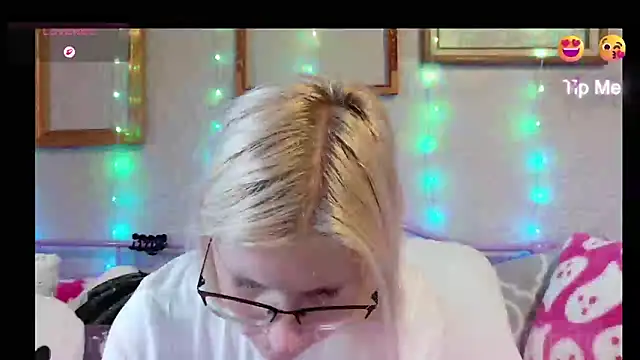 samanthamalichite online show from 8, 6, 2026