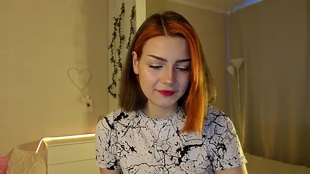 Snapshot of PurrrBerry chatting on 15, 9, 2025 PurrrBerry online show from 15, 9, 2025