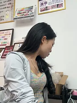 Baby-mmm online show from 2, 11, 2025