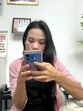 Baby-mmm online show from 6, 11, 2025