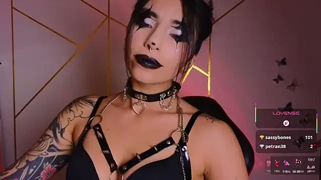 Snapshot of Hollyxx_ chatting on 4, 10, 2025 Hollyxx online show from 4, 10, 2025